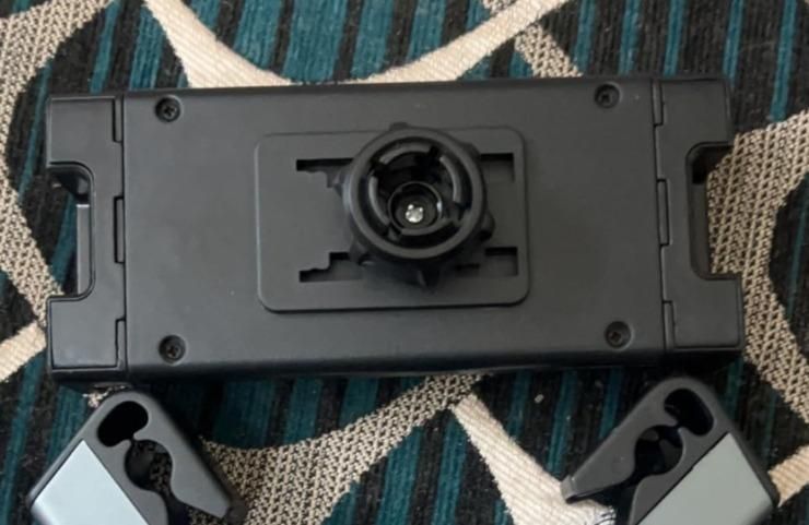 Car Mount Holder for Tablets & Phones (4.7-12.9 inches) with 360-Degree Rotation cs2856-ri