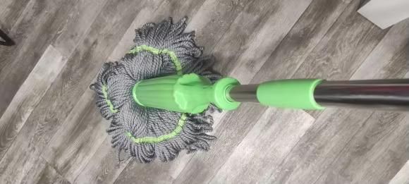 Self-twisting Water Rotating Mop cs2856-ri