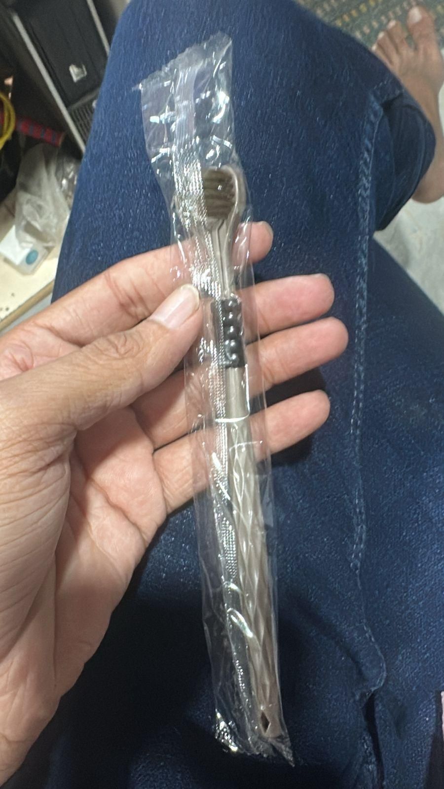 3 SIded Tooth Brush Pack of 4 cs2856-ri