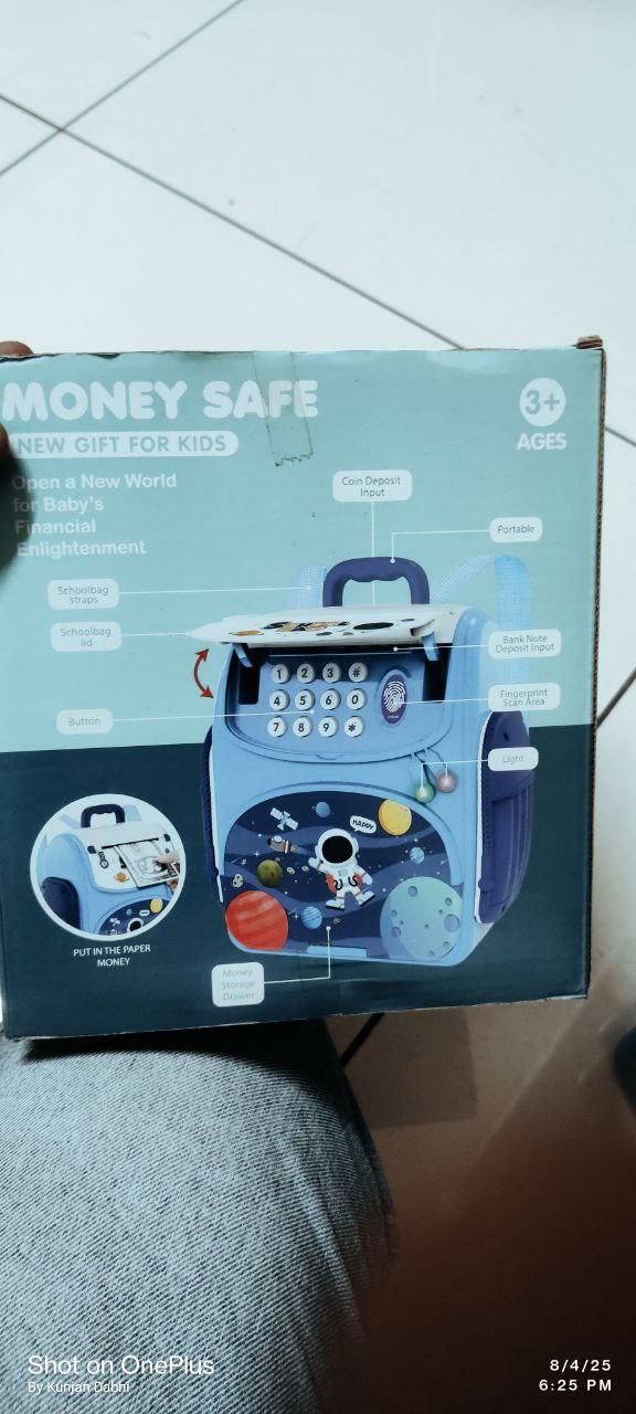 Modern Money Safe Musical Piggy Bank Toy for Kids and Adults cs2856-ri
