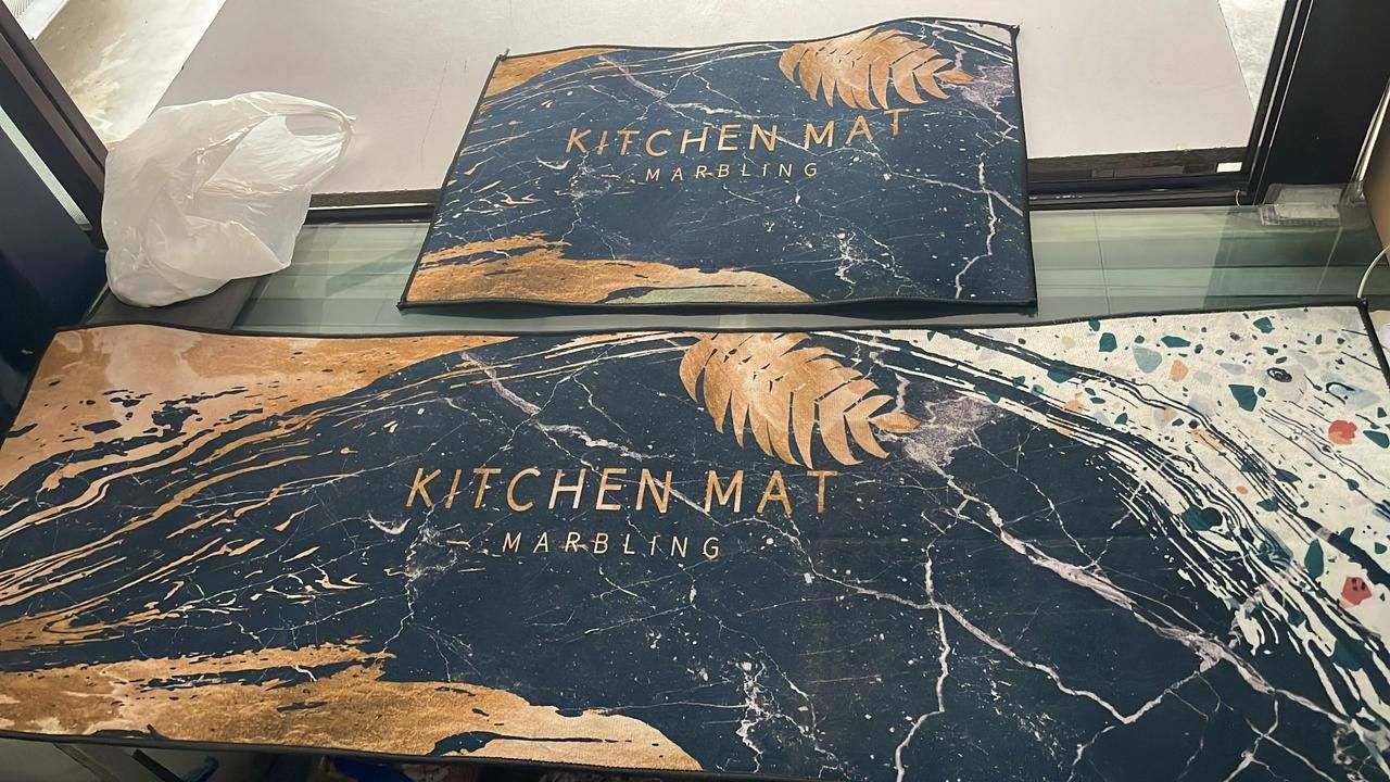 Rubber Floor Mat with Runner Geometric Pattern (Design As per Availibility) cs2856-ri