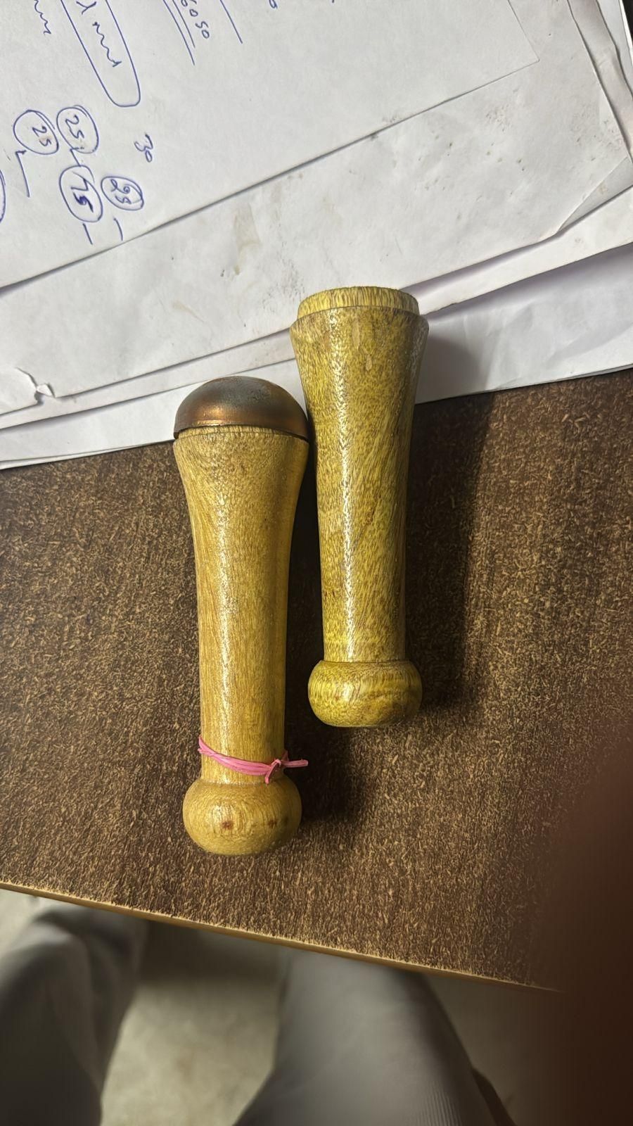 Kansa Face Massager Wood Handle cs2856-ri