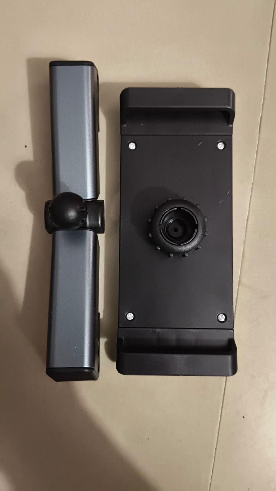 Car Headrest Phone/Tablet/iPad Holder cs2856-ri