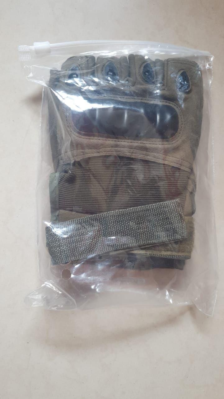 Non-Slip Half Finger Rubber Knuckle Motorcycle Gloves cs2856-ri