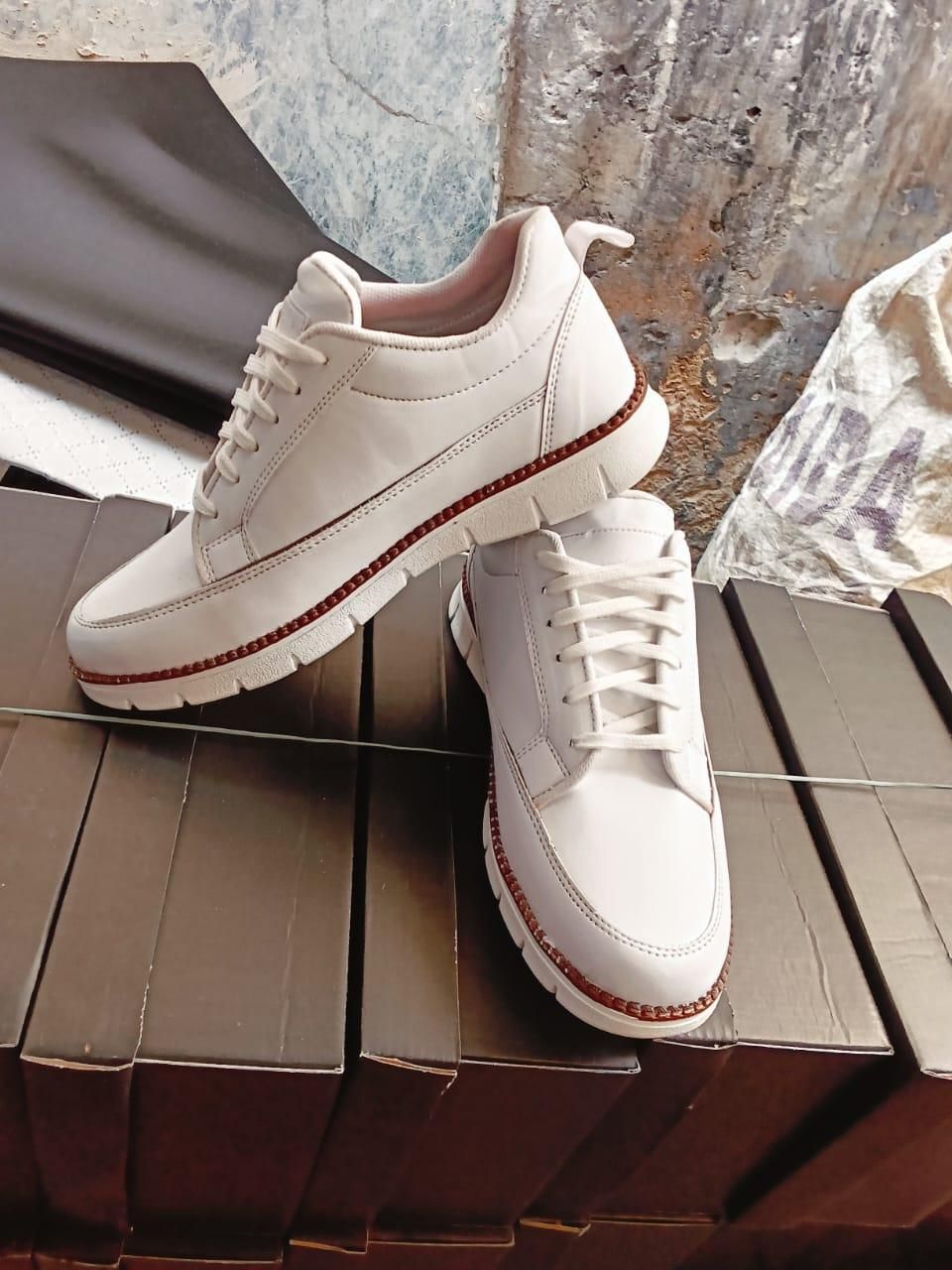 Ultra-Comfy Soft Sole Sneakers for Men cs2856-ri