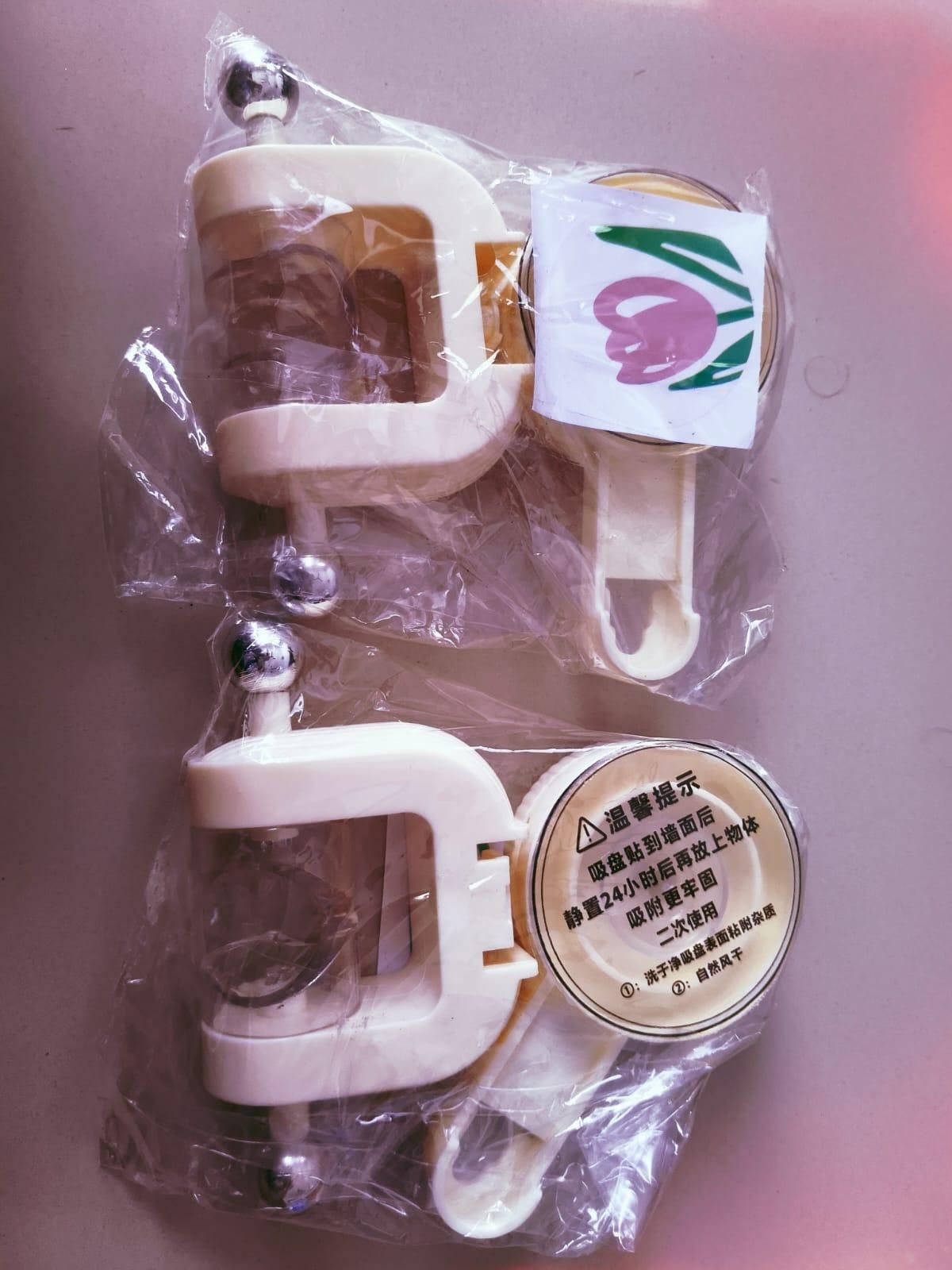 Adjustable Suction Cup Bracket Bathroom Wall Mount Cute Handheld Shower Head Holder For Children Bathroom Accessories cs2856-ri