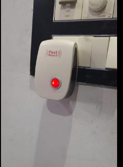 Ultrasonic Pest Repeller for Mosquito, Cockroaches, etc (Pack of 2) cs2856-ri